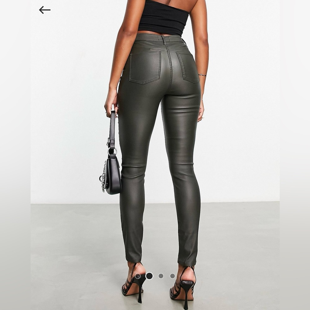 Ultimate skinny jeans in coated khaki